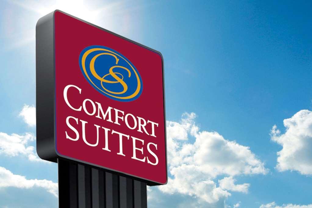 Comfort Suites Fort Myers East I-75 Екстериор снимка