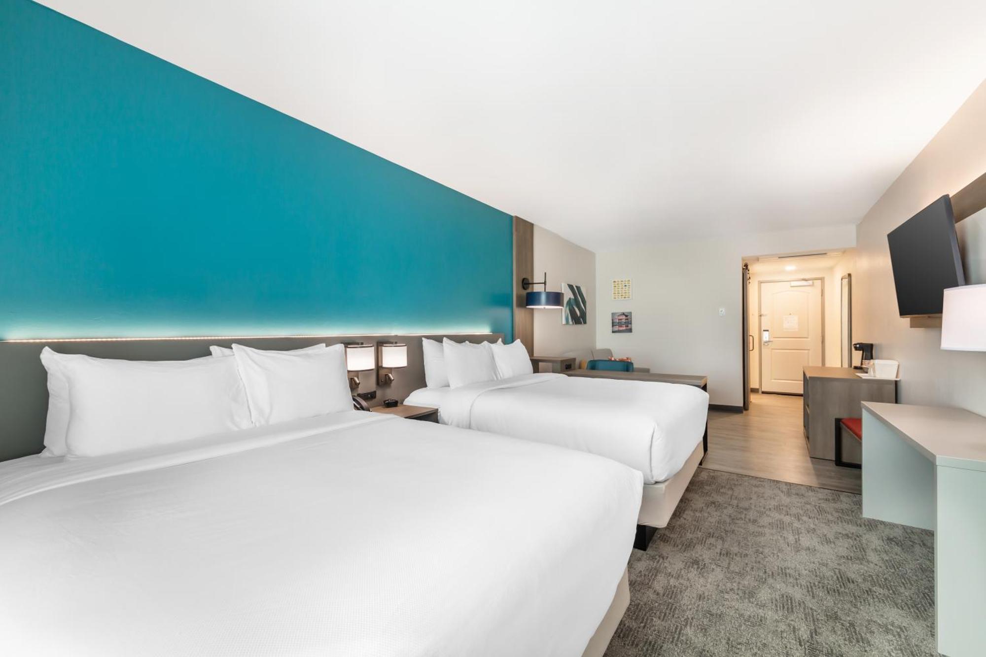Comfort Suites Fort Myers East I-75 Екстериор снимка