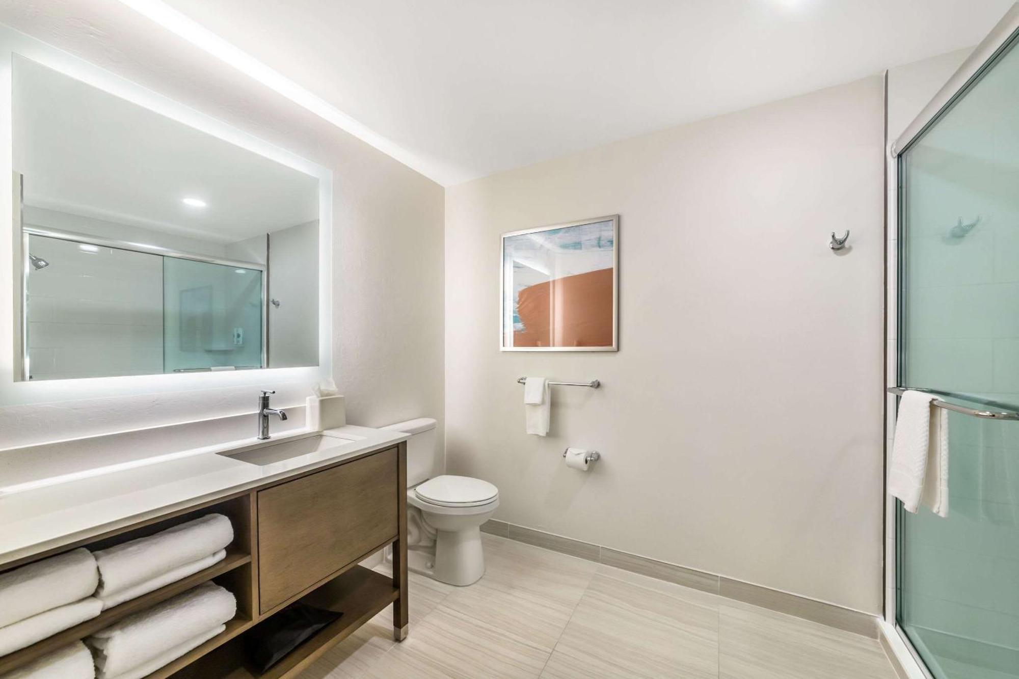 Comfort Suites Fort Myers East I-75 Екстериор снимка