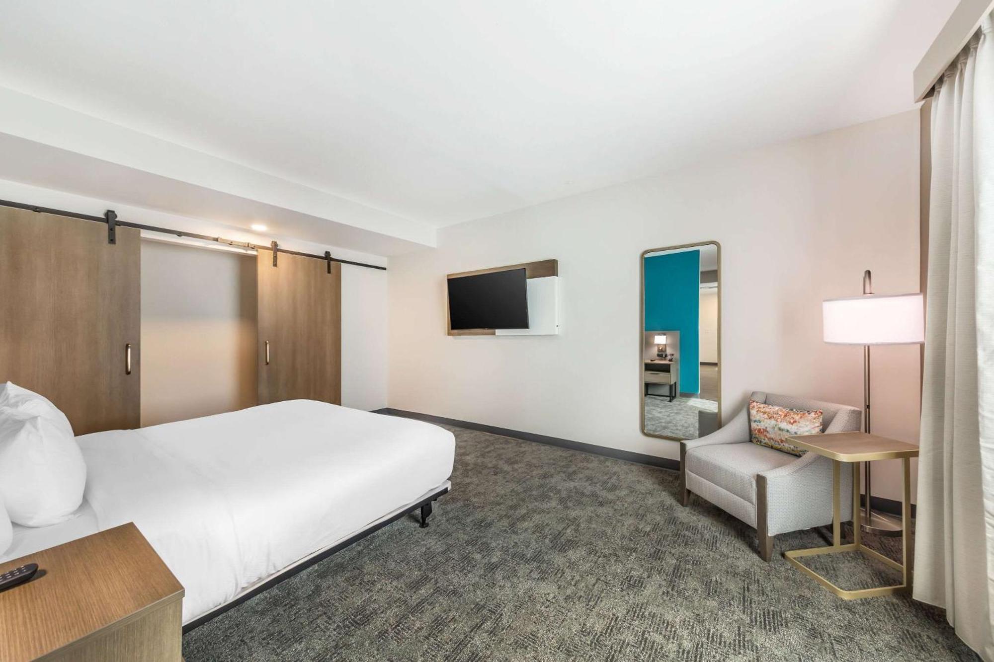 Comfort Suites Fort Myers East I-75 Екстериор снимка